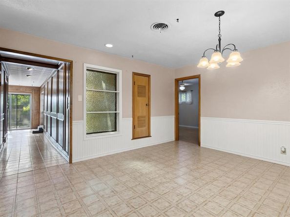 1228  Valentine Street , Hurst Texas 76053