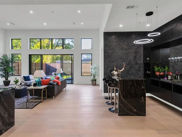 3737  Cortez Drive , Dallas Texas 75220