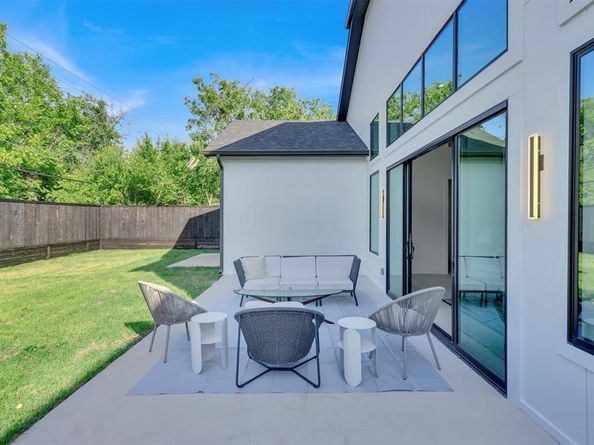 3737  Cortez Drive , Dallas Texas 75220