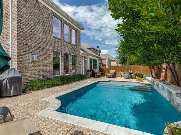 1016  River Rock Way , Carrollton Texas 75010