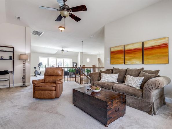 1016  River Rock Way , Carrollton Texas 75010