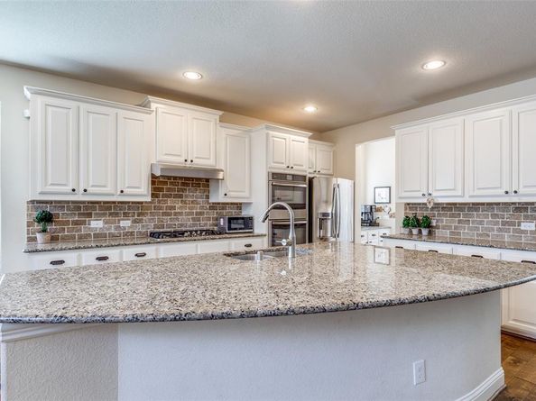 1016  River Rock Way , Carrollton Texas 75010