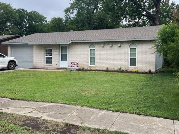 3954  Cambridge  , Garland Texas 75043
