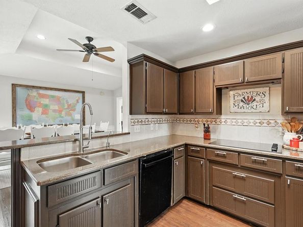 505  Doubletree Drive , Highland Village Texas 75077