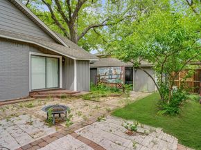 211  Second Street , Denton Texas 76201