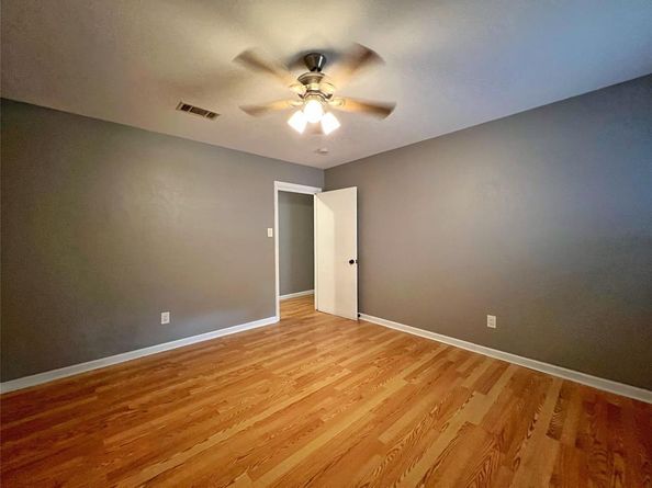 2000  Pecandale Drive , Arlington Texas 76013