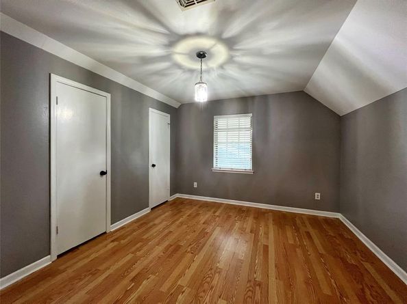 2000  Pecandale Drive , Arlington Texas 76013