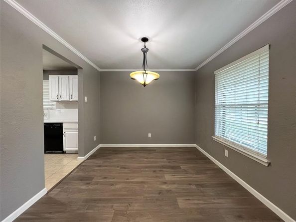 2000  Pecandale Drive , Arlington Texas 76013