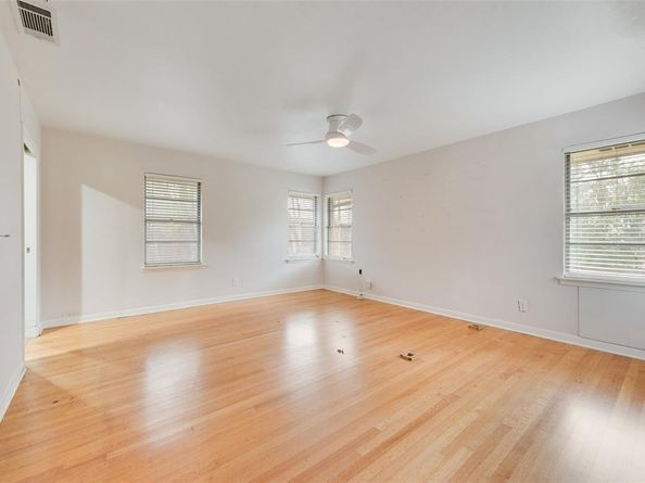 6106  Linden Lane , Dallas Texas 75230