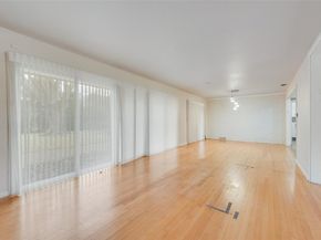6106  Linden Lane , Dallas Texas 75230