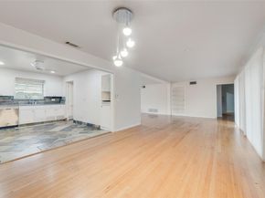 6106  Linden Lane , Dallas Texas 75230