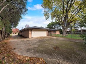 6106  Linden Lane , Dallas Texas 75230