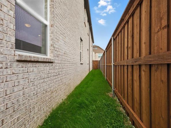 911  Banyan Tree Lane , Richardson Texas 75081