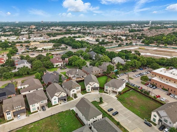 911  Banyan Tree Lane , Richardson Texas 75081