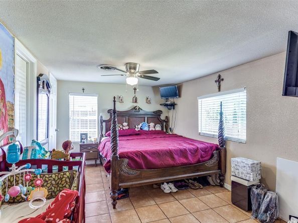 5720  Wilkes Drive , Fort Worth Texas 76119