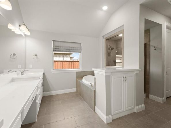 1514  Siena Lane , McLendon Chisholm Texas 75032