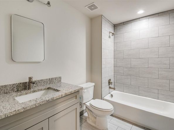 1438 E Waco Avenue , Dallas Texas 75216