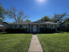 805  Brookshire Circle , Garland Texas 75043