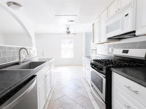 805  Brookshire Circle , Garland Texas 75043