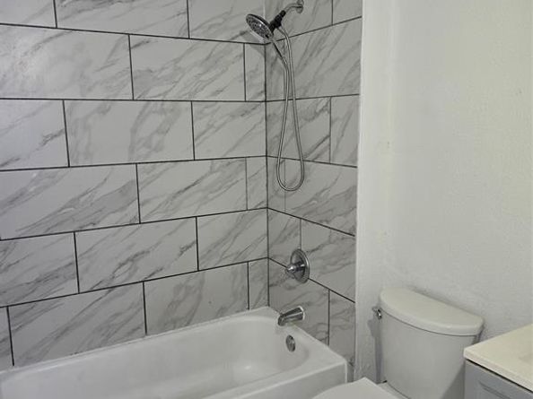 805  Brookshire Circle , Garland Texas 75043