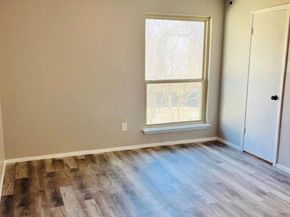 7107  Holly Hill Drive  12, Dallas Texas 75231