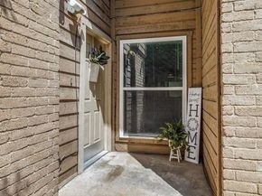 7107  Holly Hill Drive  12, Dallas Texas 75231