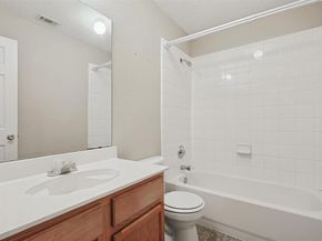 225  Quail Trail Lane , Arlington Texas 76002