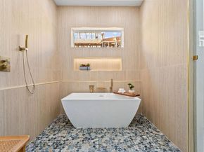 1827  Pollard Street , Dallas Texas 75208