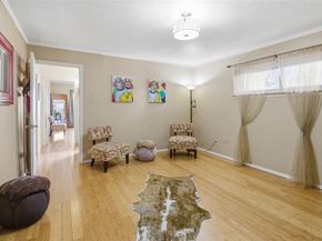 9027-9029  Villa Park Circle , Dallas Texas 75225