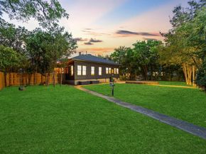 732  Haines Avenue , Dallas Texas 75208