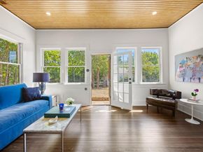 732  Haines Avenue , Dallas Texas 75208