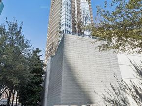 2900  Mckinnon Street  303, Dallas Texas 75201