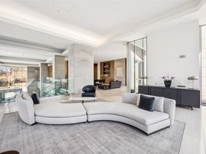 2900  Mckinnon Street  303, Dallas Texas 75201