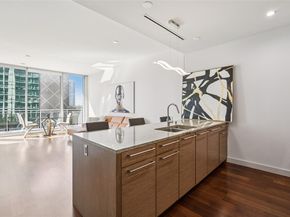 2900  Mckinnon Street  303, Dallas Texas 75201