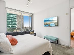 2900  Mckinnon Street  303, Dallas Texas 75201