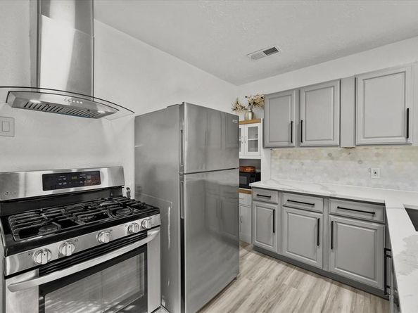 1528  Nash Street , Garland Texas 75042