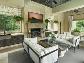 15  Robledo Drive , Dallas Texas 75230