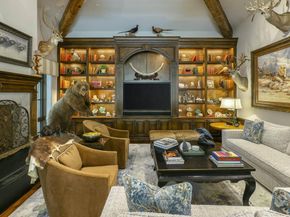 15  Robledo Drive , Dallas Texas 75230