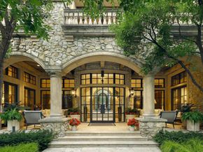 15  Robledo Drive , Dallas Texas 75230