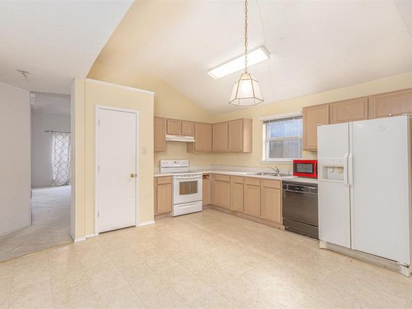 10225  Pleasant Mound Drive , Fort Worth Texas 76108