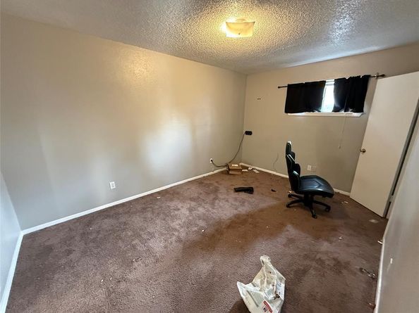 818  Clarissa Place , Garland Texas 75040