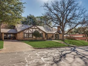 1213  Greenbriar Lane , Arlington Texas 76013