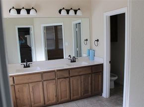 536  Hidden Springs Trail , Azle Texas 76020