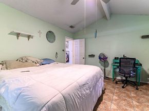 2108  Warwick Drive , Arlington Texas 76015