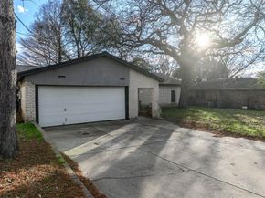 2108  Warwick Drive , Arlington Texas 76015