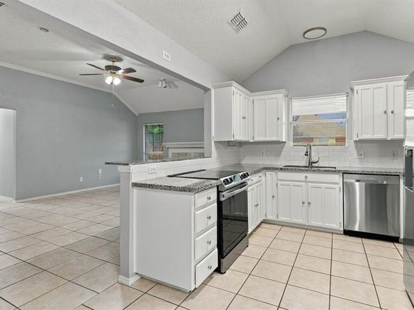 7305  Amber Drive , Watauga Texas 76148