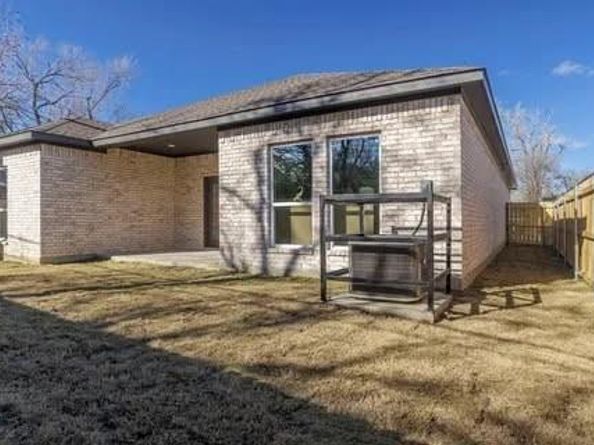 1336 E Fogg Street , Fort Worth Texas 76115