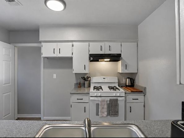 646 E Fairmeadows Drive , Duncanville Texas 75116
