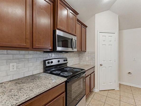 6516  Chalk River Drive , Fort Worth Texas 76179