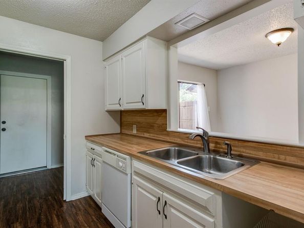 1726-1728  Stonegate Drive , Denton Texas 76205